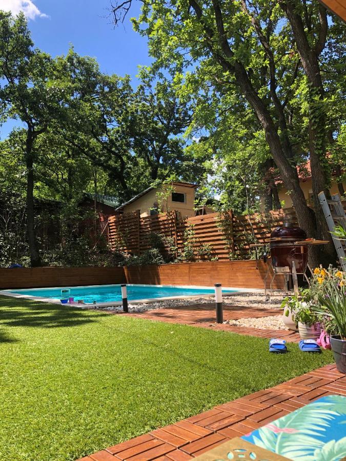 Pine-wood Villa *